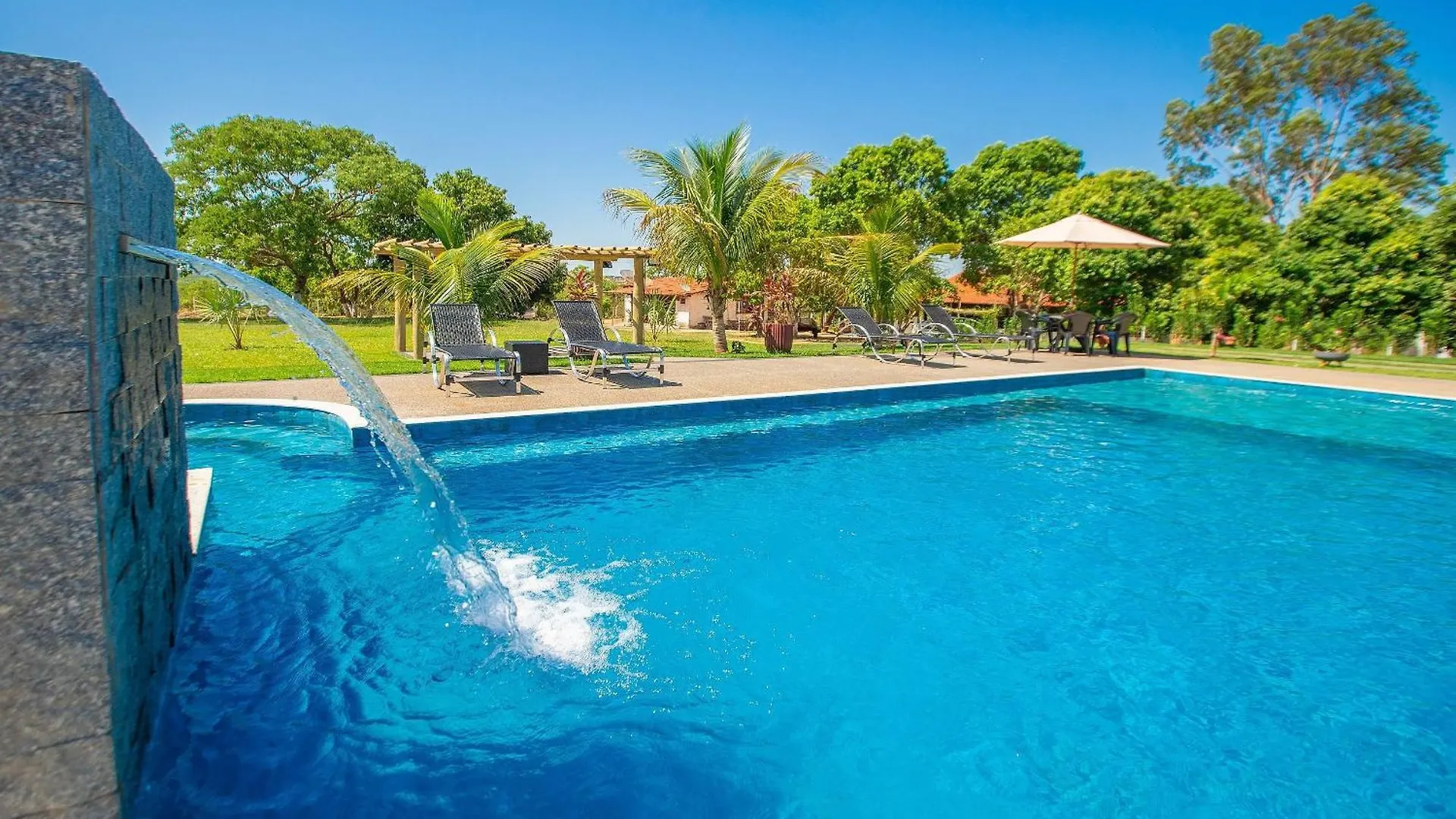 Paraiso Familiar 6 Quartos Piscina E Churrasqueira カルダス・ノバス 0*,