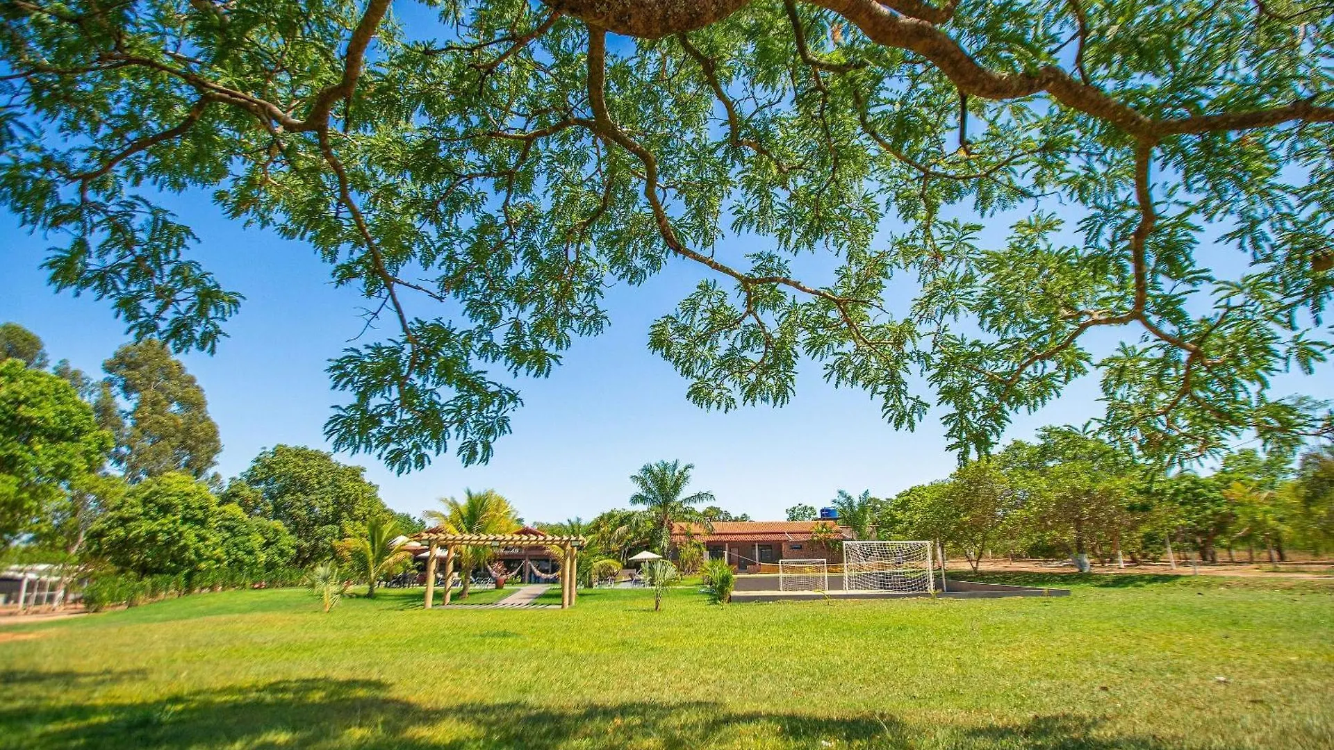 Paraiso Familiar 6 Quartos Piscina E Churrasqueira カルダス・ノバス